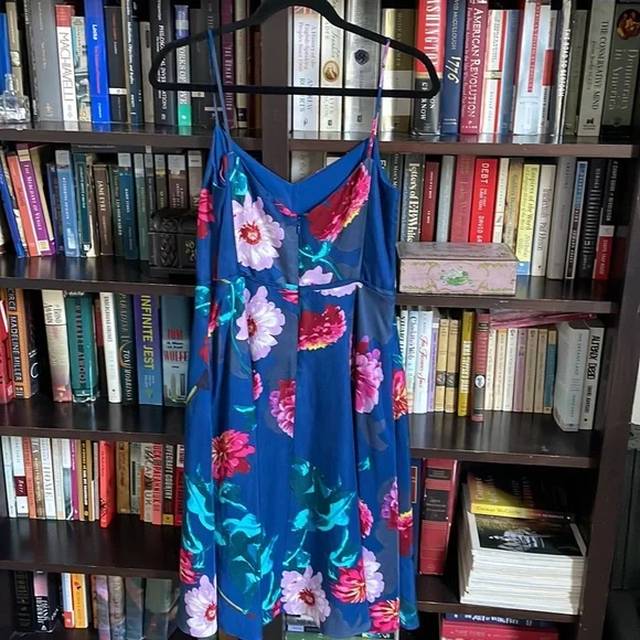 Meet Me by the Pink Peonies at Midnight Blue Midi Dress - Picture 2 of 5